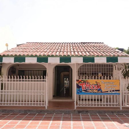 Hotel Vargas Airport Cartagena Exterior foto