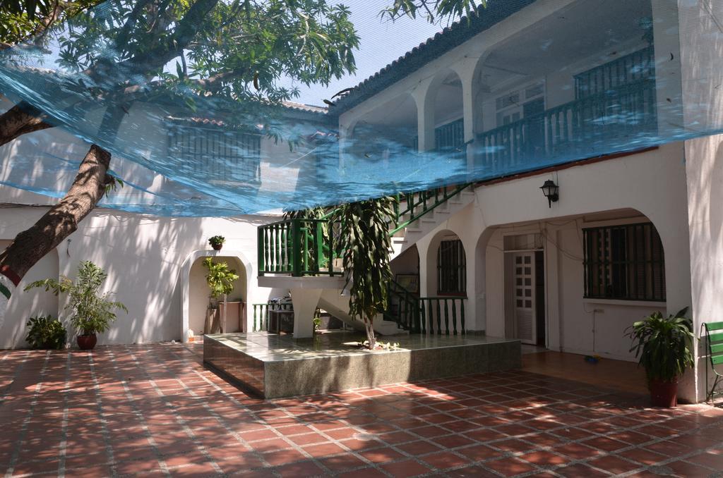 Hotel Vargas Airport Cartagena Exterior foto