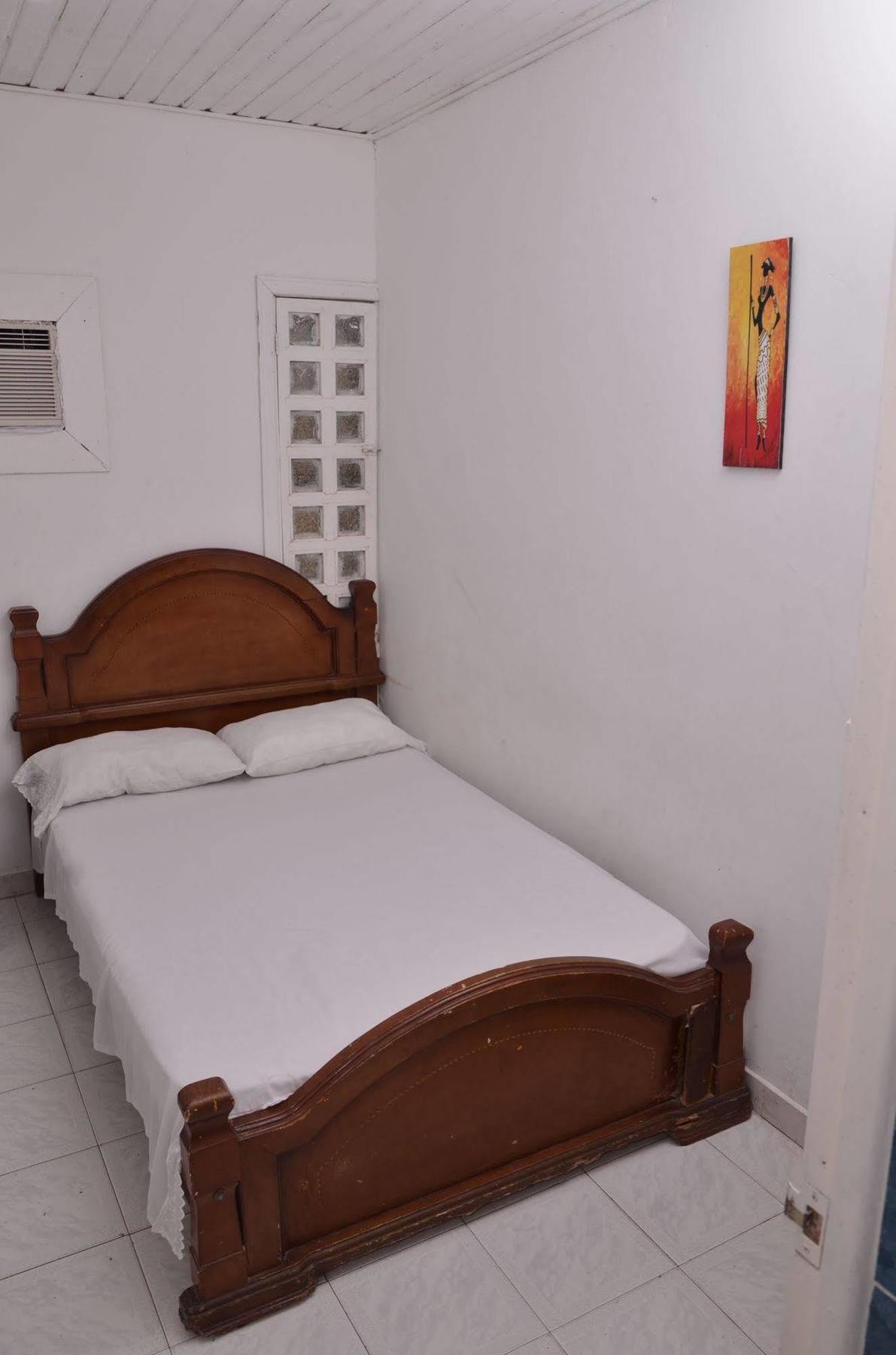 Hotel Vargas Airport Cartagena Exterior foto